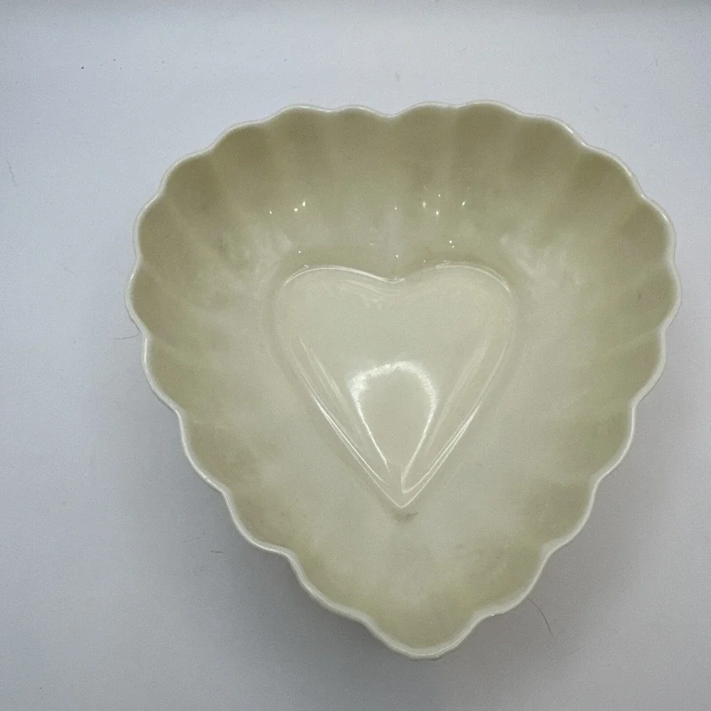 Irish Belleek Sweet Heart Shaped Candy Dish, Lustre Yellow 6.5